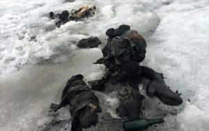 Ελβετία: Τα μουμιοποιημένα πτώματα ζευγαριού βρέθηκαν άθικτα μετά από 75 χρόνια σε παγετώνα